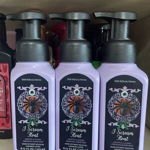 3 Bath & Body Works I Scream Float Foaming Hand Soap - Purple
